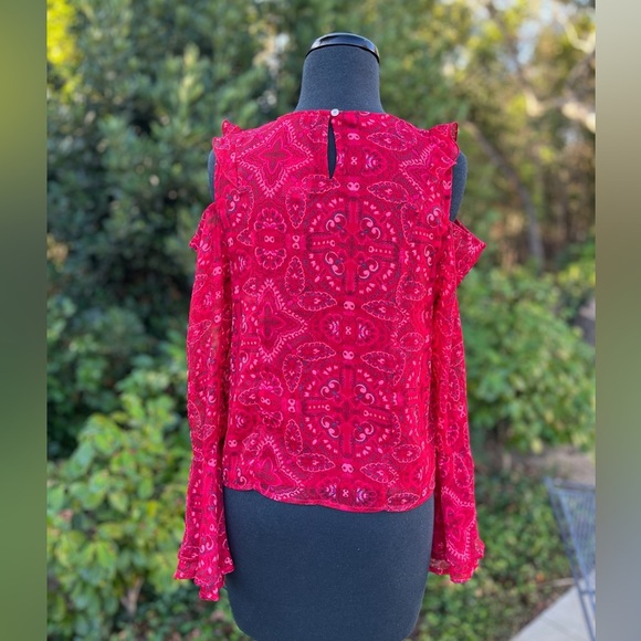 NWT Hollister cold-shoulder bell sleeve blouse - size S - Picture 4 of 5